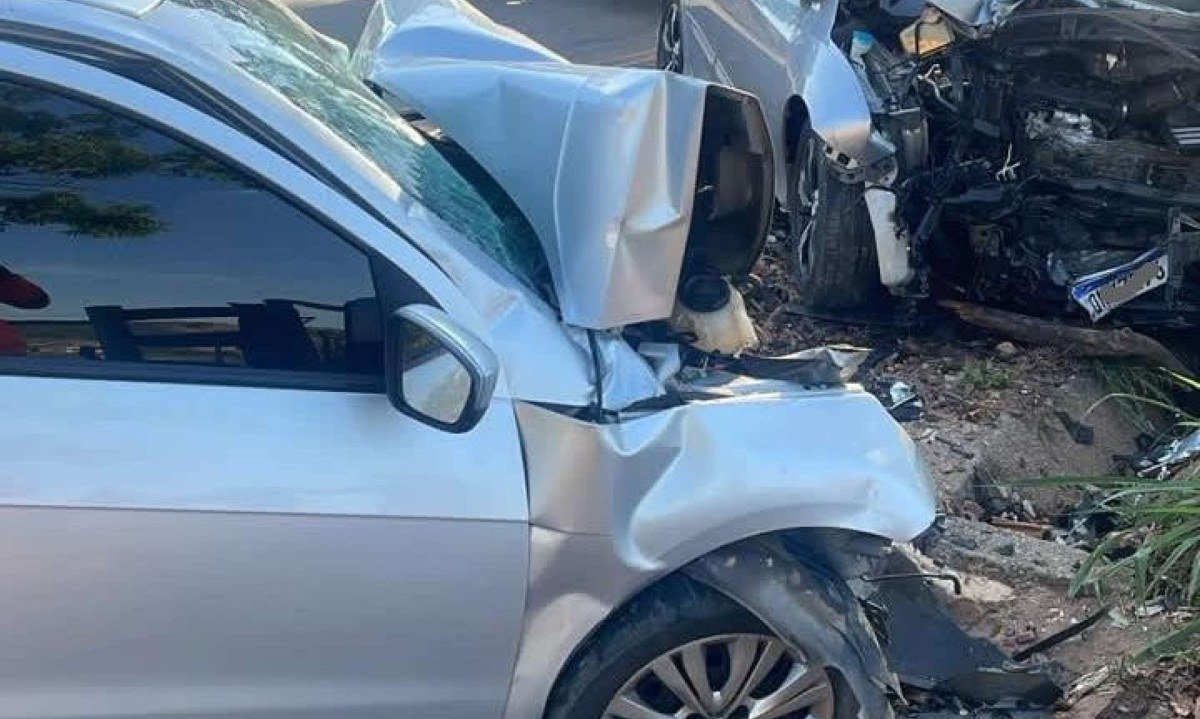 Motorista do outro veículo não foi encontrado no local - (crédito: CBMMG)