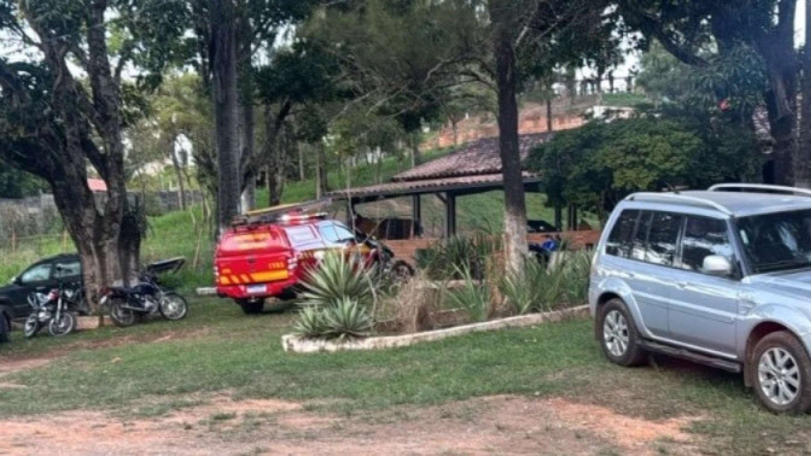 Grande BH: idoso de 66 anos morre afogado em piscina no distrito de Ravena