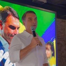 Campanha de Flávio encaminhará ao TSE novo relatório técnico sobre o canal pró-Lula no WhatsApp - Reprodução Instagram 