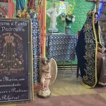 Devota se veste de Nossa Senhora Aparecida há 13 anos no dia da padroeira  - Jair Amaral/EM/D.A Press