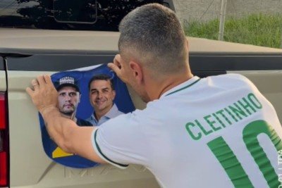 Vídeo foi compartilhado nos perfis de Cleitinho e Flávio Bolsonaro -  (crédito: Reprodução/Instagram)