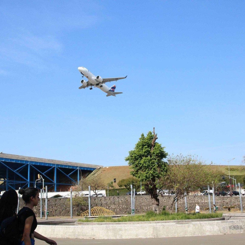 Azul investigará decolagem de avião que seguia para Confins