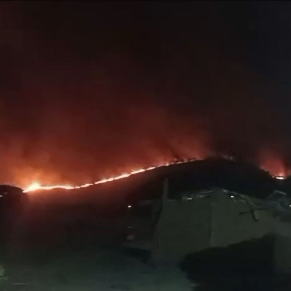 Incêndio florestal avança na Terra Indígena Maxakali, em MG