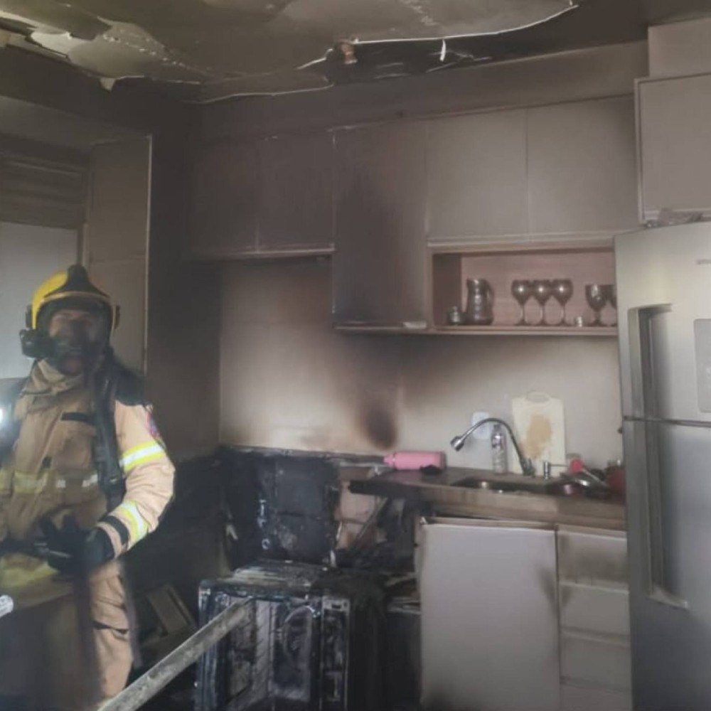 Incêndio em apartamento em BH pode ter começado em escritório
