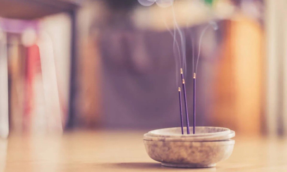 Defumação Quebra Demanda: proteção e libertação de energias negativas - (crédito: Wemystic)