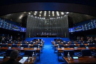 Fim da 6×1 tem lugar na agenda da semana com ode de Lula e incógnita sobre Flávio