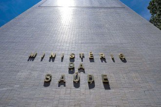 Centrão quer influenciar escolha de Flávio Bolsonaro para a Saúde