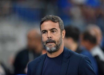 Mau desempenho da Raposa nos últimos jogos provocam questionamentos a respeito do trabalho do técnico Artur Jorge -  (crédito: Ramon Lisboa/EM/D.A. Press)