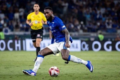 Jogador mais caro da Raposa, desempenho do meio-campista Gerson tem deixado a desejar nas competições da temporada -  (crédito: Gustavo Aleixo/Cruzeiro)
