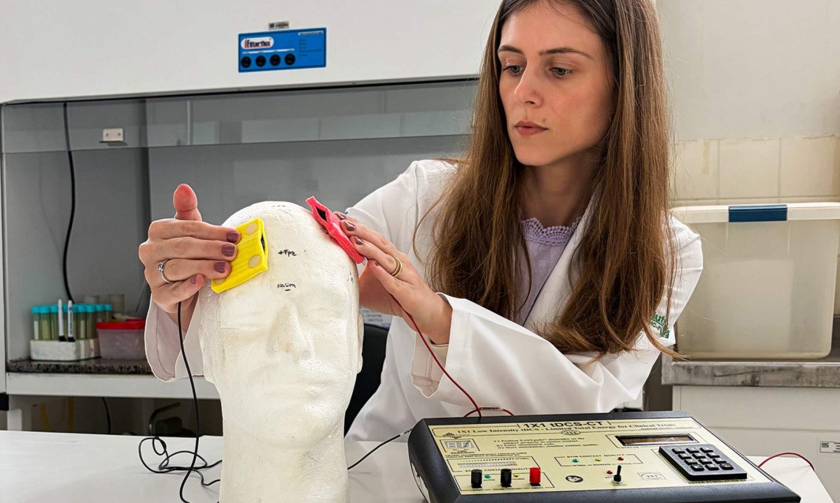 Técnica indolor consiste em aplicar uma corrente elétrica de baixa intensidade (2 miliamperes) sobre o couro cabeludo - (crédito: Lannem-USP/Fapesp)