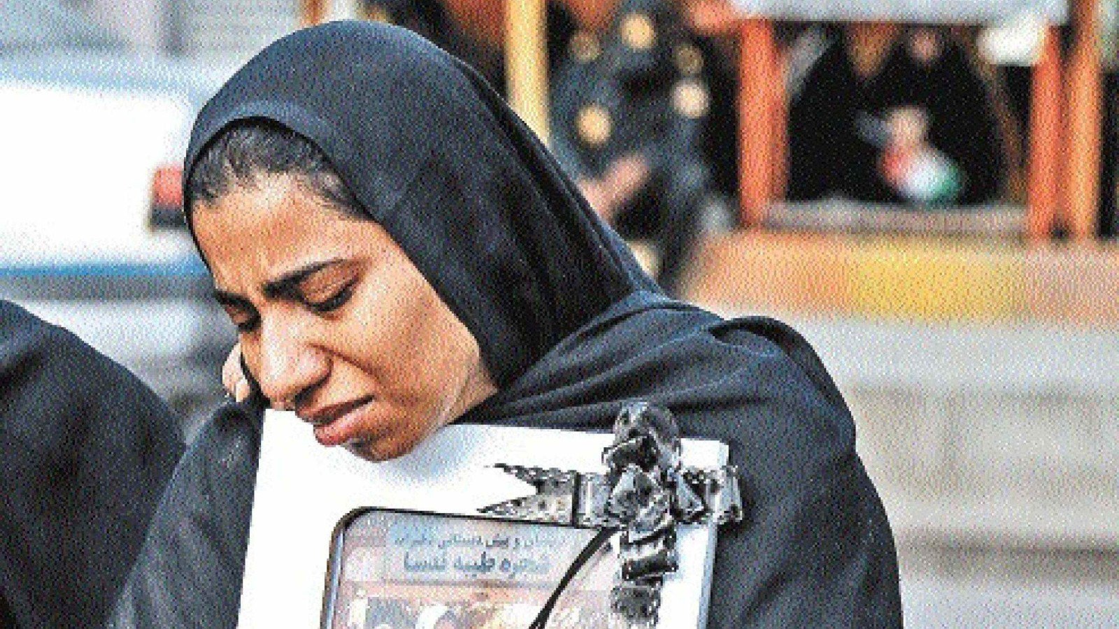 Massoumeh Zakeri relembra a &uacute;ltima noite com Motahareh, de 9 anos, morta no ataque &agrave; escola de Minab, no Ir&atilde;