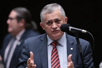 Guimarães destacou: 'Todo mundo sabe que os senadores do PL nunca votaram a favor dessa matéria'  -  (crédito: Bruno Spada/Câmara dos Deputados)