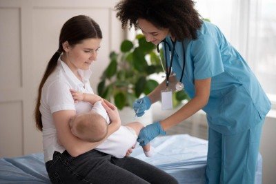 A imunização segue como a única medida eficaz para prevenir o sarampo e suas complicações graves -  (crédito: magnific)