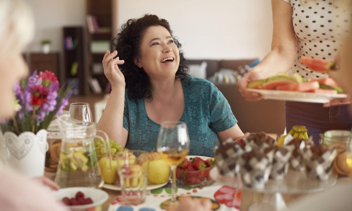 Menopausa muda o corpo e pede atenção à alimentação saudável - (crédito: DINO)