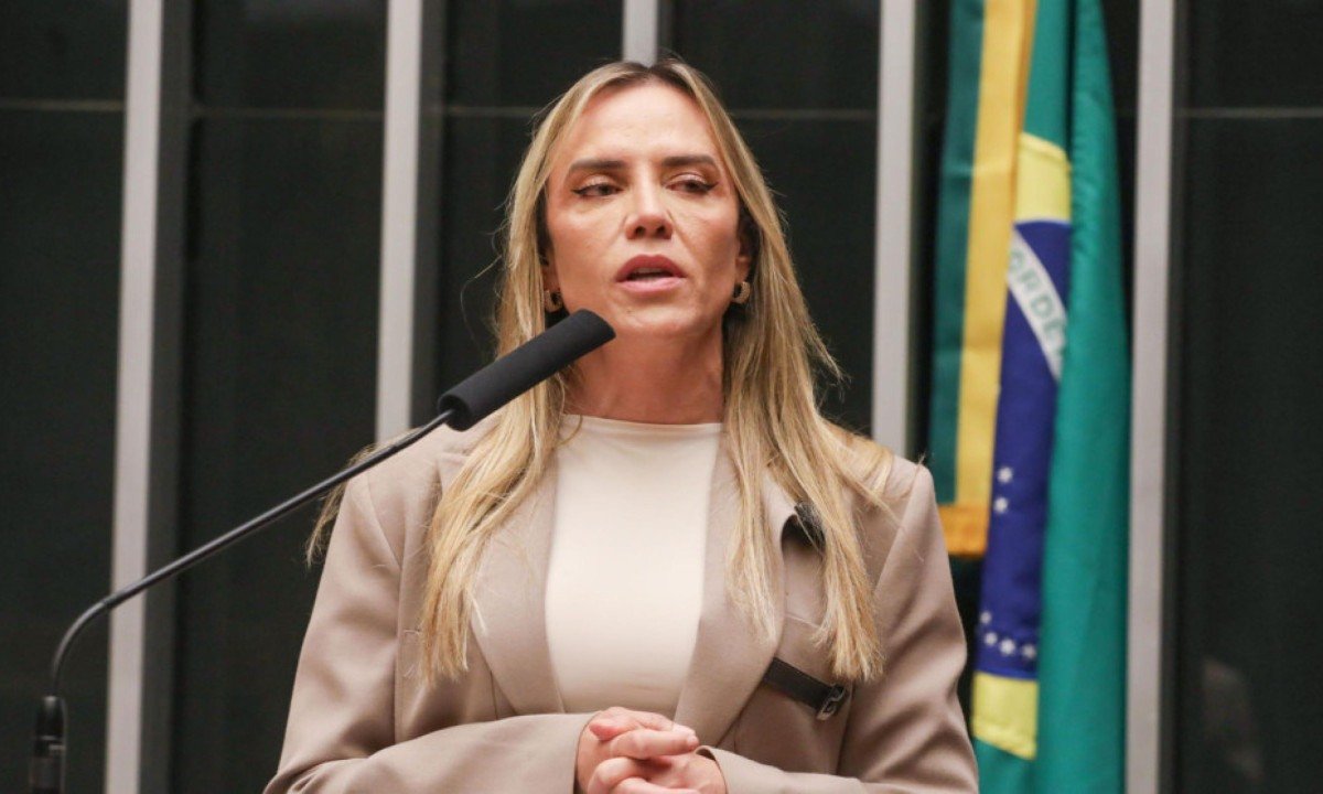 Celina aposta na gestão, critica politização do BRB e prevê melhoras na saúde do DF - (crédito: Foto: Paulo H. Carvalho / Agência Brasília)