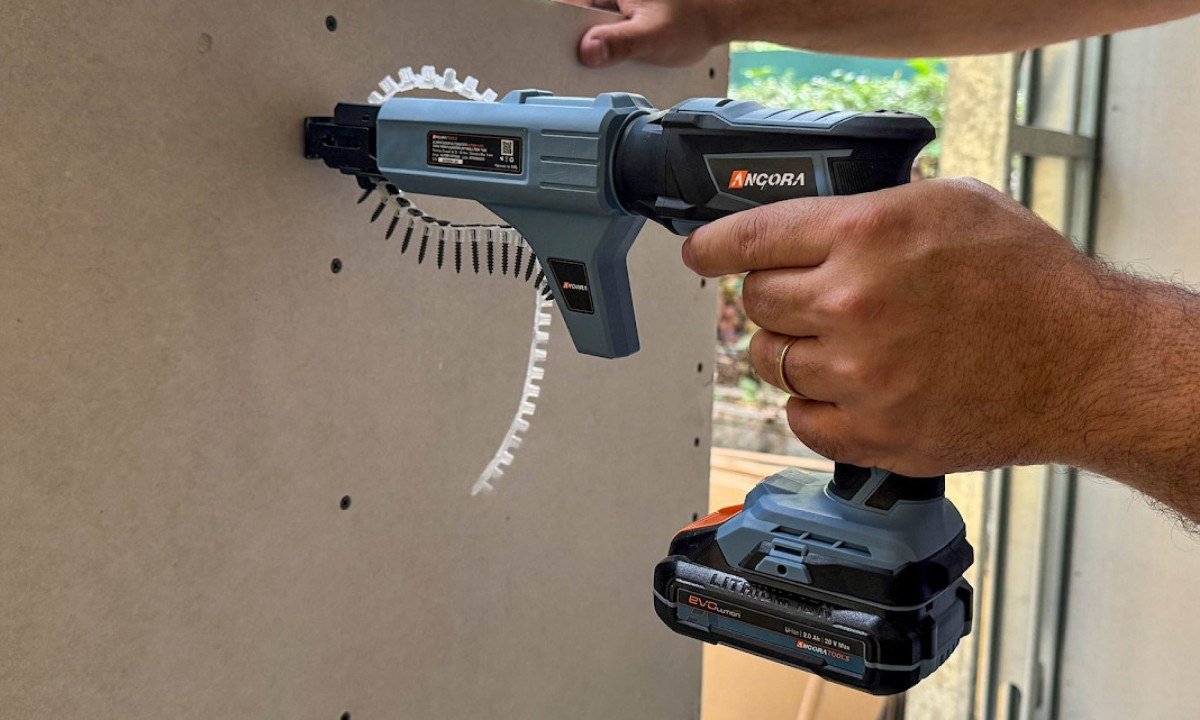 Construção a seco cria nicho para ferramentas mais leves - (crédito: DINO)