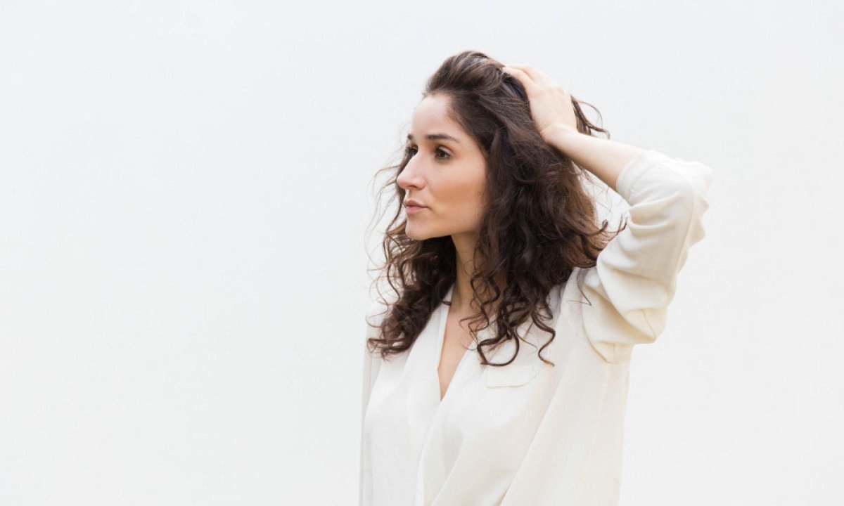 Na alopecia de padrão feminino, a avaliação da resposta costuma exigir meses de acompanhamento - (crédito: pch.vector/magnific)