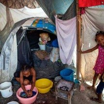 Crianças nas mãos das facções - Clarens Siffroy/AFP