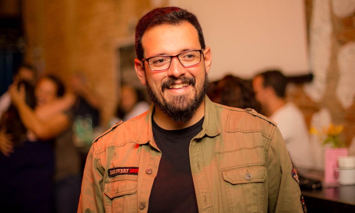 'A premissa número um é respeito. Se o dono de bar não quer, se acha que mais prejudica do que ajuda, a gente não publica nada, não falamos sobre' - Bernardo Cançado, jornalista e influenciador 'A premissa número um é respeito. Se o dono de bar não quer, se acha que mais prejudica do que ajuda, a gente não publica nada, não falamos sobre' - Bernardo Cançado, jornalista e influenciador