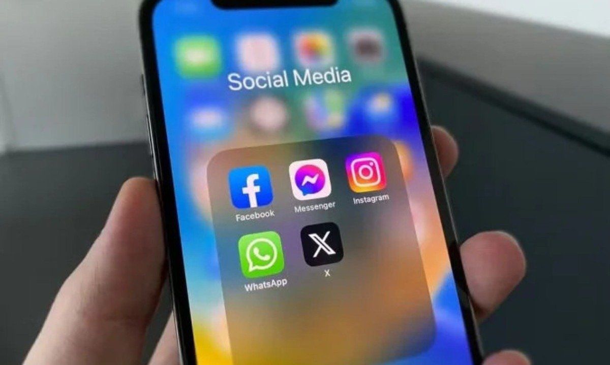 Ícones do Facebook, Messenger, Instagram, WhatsApp e X - (crédito: Julian Christ/Unsplash)