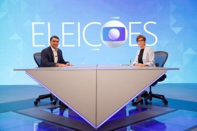 Flávio Bolsonaro durante sabatina com Renata Lo Prete na TV Globo -  (crédito: TV Globo/Divulgação)