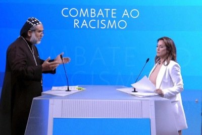 Soraya Thronicke e Padre Kelmon se enfrentam no debate da Globo, em 29 de setembro de 2022. Entre uma pergunta sobre o inferno e a expressão 'padre de festa junina', o confronto virou assunto nas redes -  (crédito: reprodução youtube)