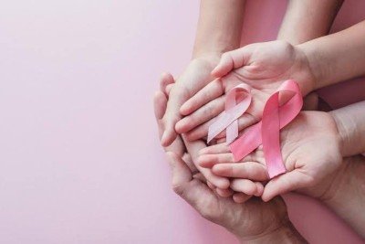 Para mulheres de 50 a 74 anos ou sintomas suspeitos, a recomendação é rastrear a cada dois anos -  (crédito: Pixabay)