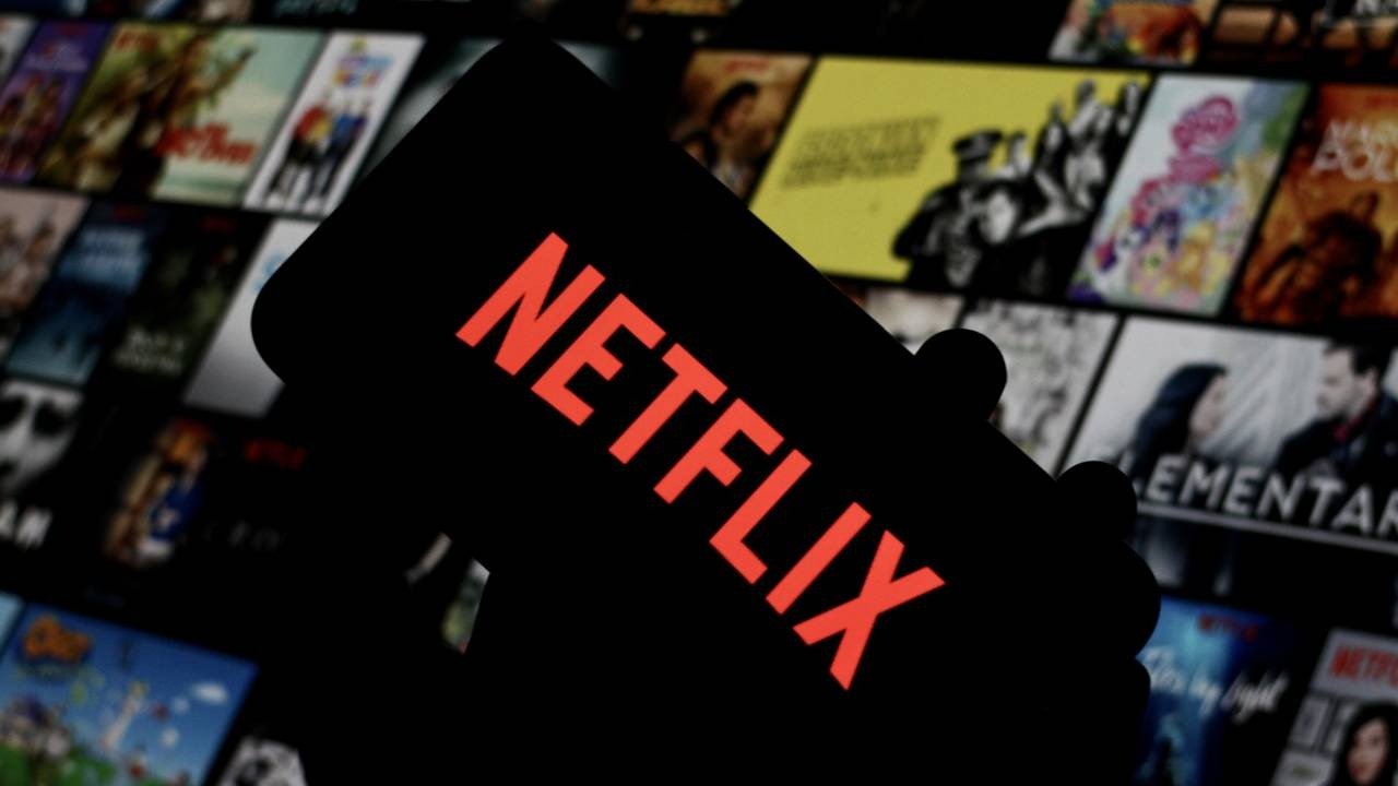 A plataforma Netflix busca novas estrat&eacute;gias para lidar com a concorr&ecirc;ncia e a desacelera&ccedil;&atilde;o do crescimento no setor de streaming -  (crédito: depositphotos.com / MuhammadAlimaki)