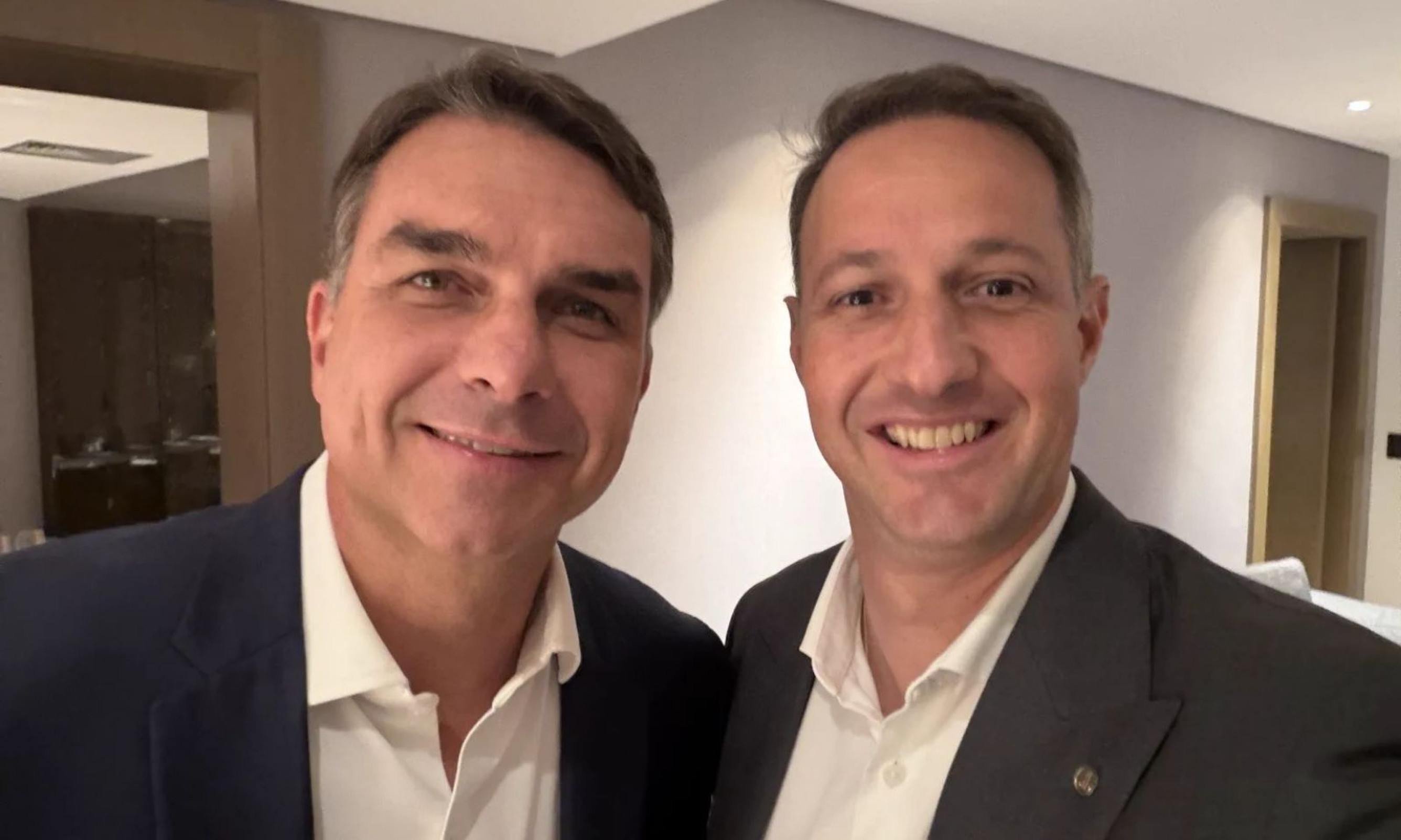 Derrite desponta como favorito para Segurança em eventual governo Flávio