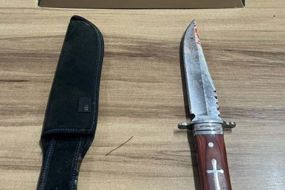 Faca usada no crime foi apreendida pela polícia -  (crédito: PMMG/Divulgação)
