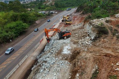 Máquinas em obras bloquearão uma faixa da BR-040 em Congonhas por cerca de 90 dias -  (crédito: EPR Via Mineira)