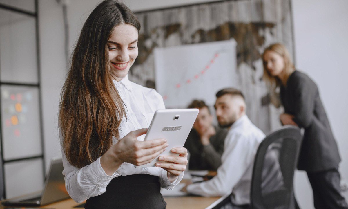 IA avança nas empresas brasileiras, uso em RH ainda é baixo - (crédito: FaustFoto)