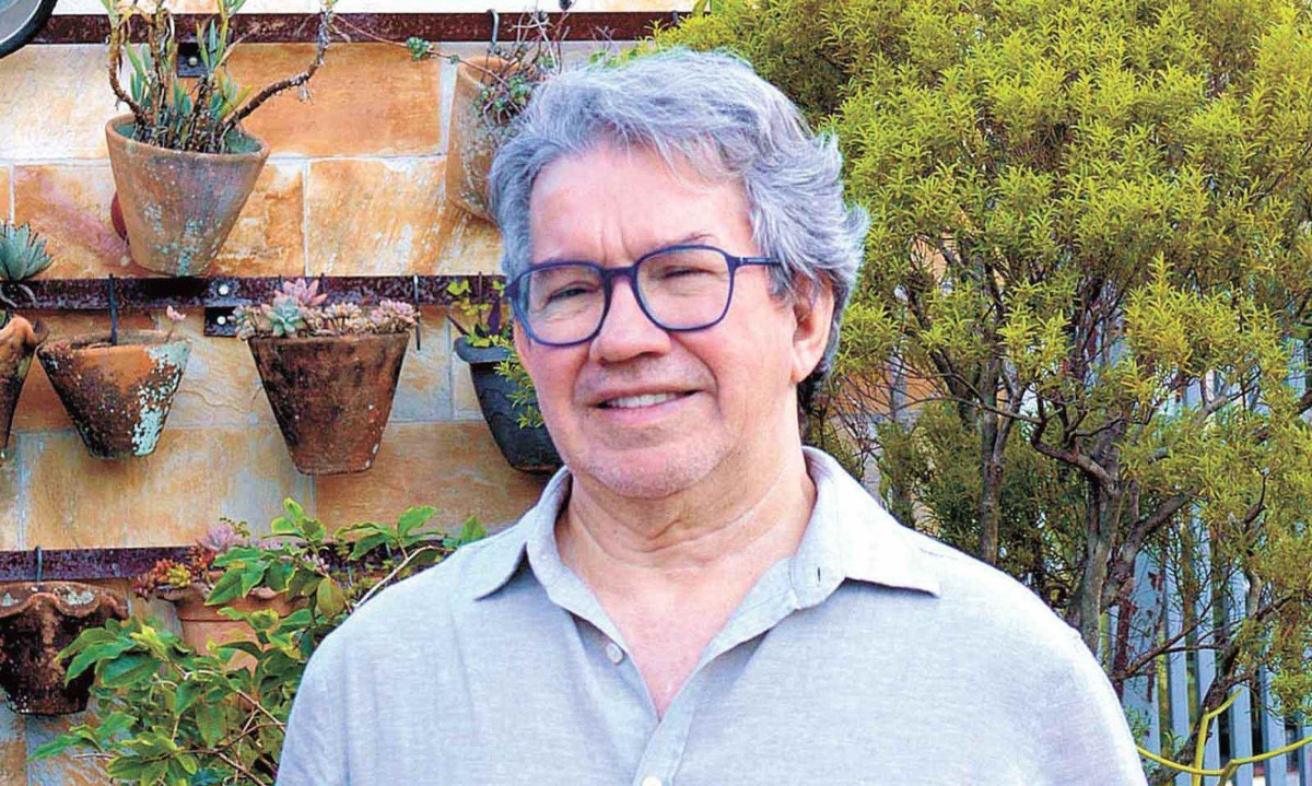 Francisco de Morais Mendes publicou o livro de contos "A bala dos desarmados" pelo selo Sinete
- (crédito: Reprodução)