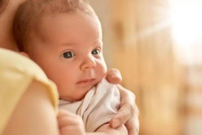 Oftalmologista indica consulta em consult&oacute;rio para diagn&oacute;stico preciso e evitar danos &agrave; sa&uacute;de ocular do beb&ecirc; -  (crédito: Freepik/Divulga&ccedil;&atilde;o)