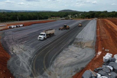 Até domingo (25/10), a concessionária Via Cristais realiza obras de recuperação do pavimento em diferentes trechos da rodovia -  (crédito: Via dos Cristais)