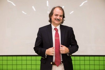 O pesquisador John Ioannidis, da Universidade de Stanford (EUA) -  (crédito: https://news.itmo.ru/)