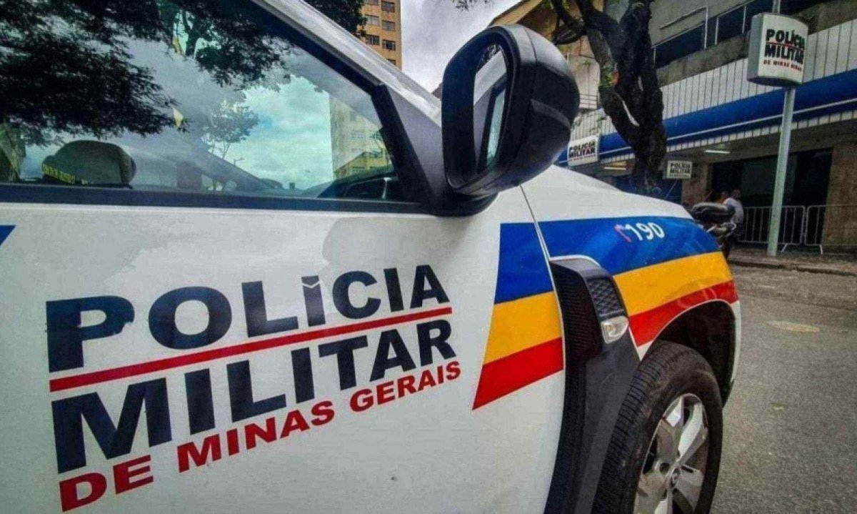 Ao chegarem à residência, os militares foram recebidos a tiros pelo suspeito, que acabou baleado durante a intervenção policial - (crédito: Leandro Couri/EM/D.A Press)