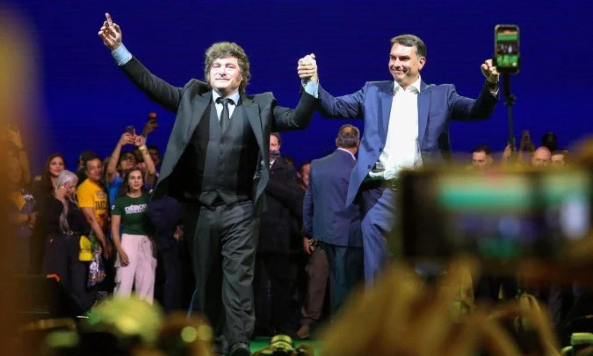 Presidente da Argentina, Javier Milei, durante convenção nacional do PL que oficializou a candidatura de Flávio Bolsonaro à Presidência da República - (crédito: Marina Uezima/Estadão Conteúdo)