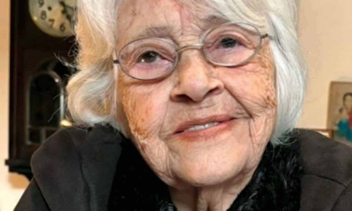 Vitoriosa no prêmio Biblioteca Nacional, Adélia Prado é finalista do Jabuti
- (crédito: instagram/reprodução)
