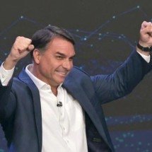 Flávio promete devolver parte de contas via Pix, mas não detalha - NELSON ALMEIDA / AFP