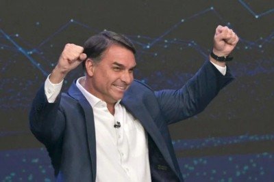 lávio promete corte de gastos, mas anuncia medidas com grande impacto no orçamento, como o 'Vira Pix' e o congelamento de dívidas  -  (crédito: NELSON ALMEIDA / AFP)