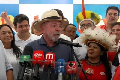 Fim da escala 6x1 foi associado a uma PEC que o governo Lula enviará ao Congresso nesta quarta-feira (21/10), com o objetivo de garantir transporte público gratuito aos sábados e domingos  -  (crédito: Reprodução/Youtube LulaOficial)