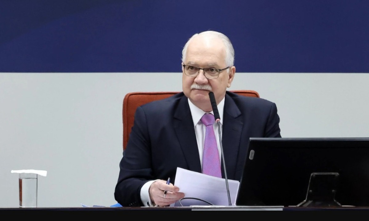 Edson Fachin defende que o STF deve encontrar equilíbrio entre atuar contra violações de direitos e evitar interferências políticas - (crédito: Gustavo Moreno/STF)