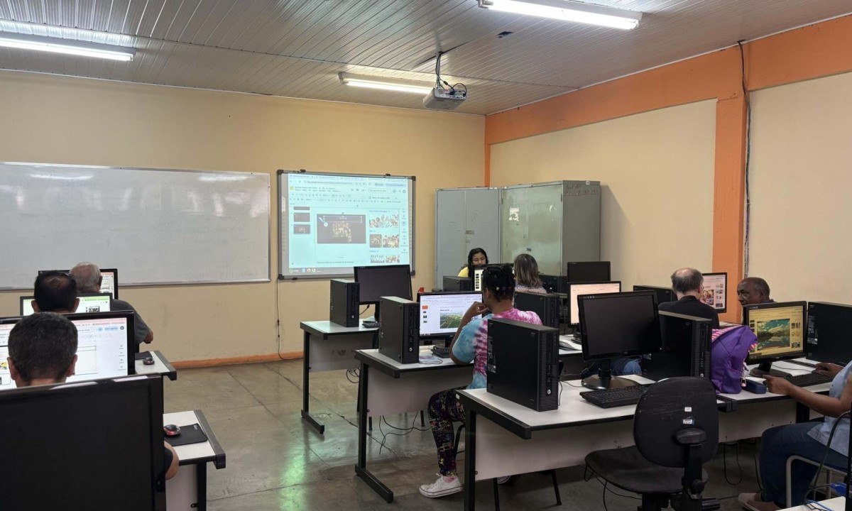 Estão abertas as inscrições para a oficina gratuita "Descomplicando o gov.br", oferecida pelo Programa de Inclusão Digital - (crédito: Divulgação/PBH)
