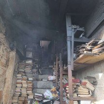 BH: incêndio em casa atinge acervo de sebo on-line - CBMMG/Divulgação