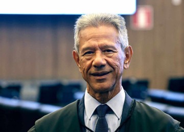 Com a ausência dos nomes que normalmente assumiriam o Executivo estadual, Vicente de Oliveira Silva deve ficar à frente do governo mineiro - (crédito: Juarez Rodrigues/TJMG) Com a ausência dos nomes que normalmente assumiriam o Executivo estadual, Vicente de Oliveira Silva deve ficar à frente do governo mineiro - (crédito: Juarez Rodrigues/TJMG)