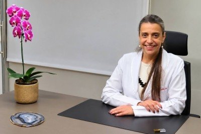 O suporte à paciente durante toda a jornada de diagnóstico e tratamento é indispensável, diz especialista -  (crédito: Arquivo pessoal)