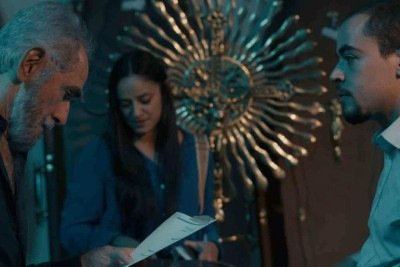 Uma disputa entre filhas e neta sobre onde deve ser enterrado o corpo de Seu Lauro (Everaldo Pontes) é parte da trama do filme, que participou da Mostra de Cinema de Tiradentes neste ano
 -  (crédito: Divulgação)