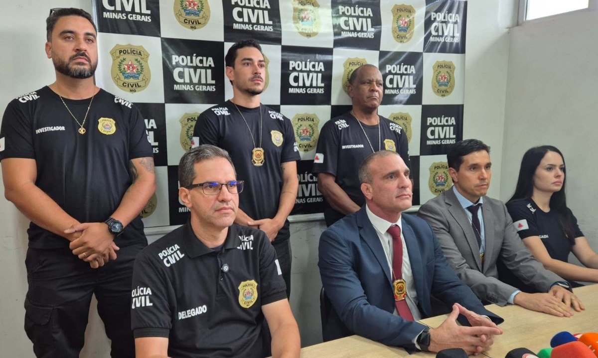 Equipes responsáveis pelas investigações apresentam informações sobre o caso de feminicídio de Beatriz Vitória, nesta quinta-feira (22/10) - (crédito: Jair Amaral/EM)