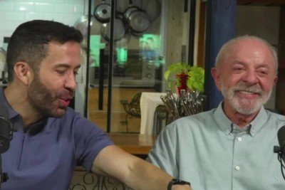 André Janones (Rede-MG) e o presidente Luiz Inácio Lula da Silva (PT) -  (crédito: Reprodução/YouTube)